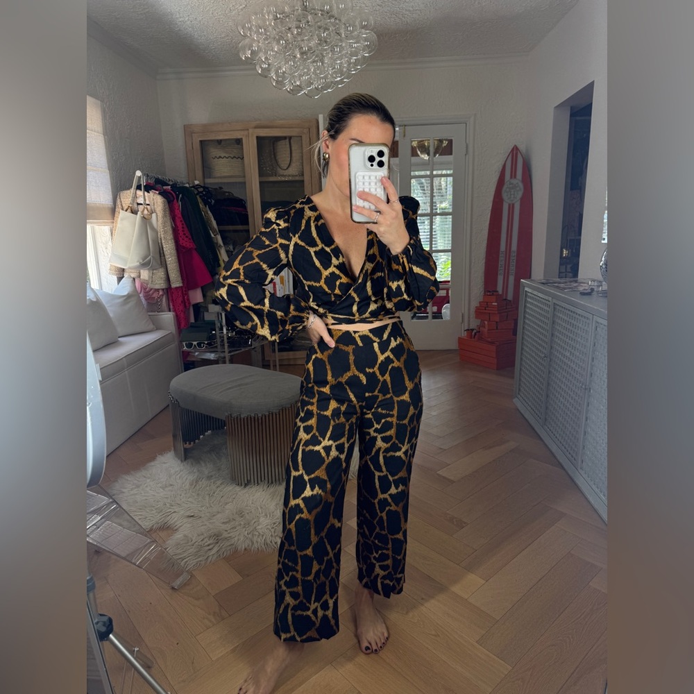 Milly two piece leopard set